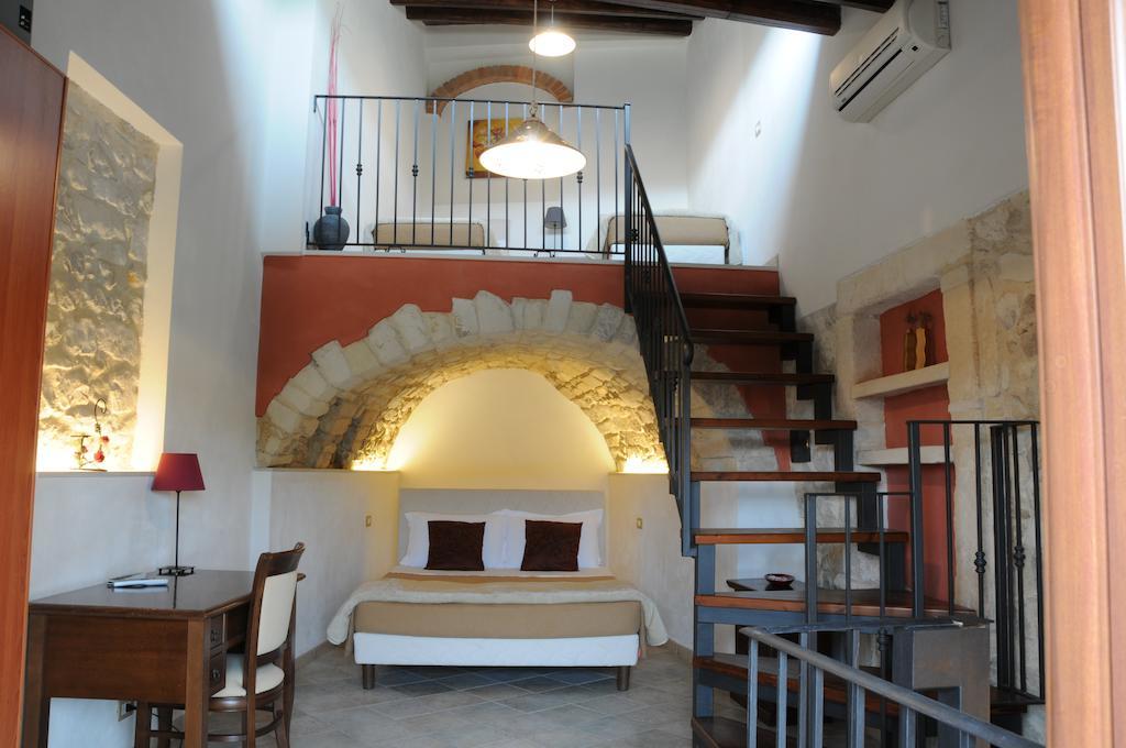 L'Apparthotel Ragusa Habitación foto
